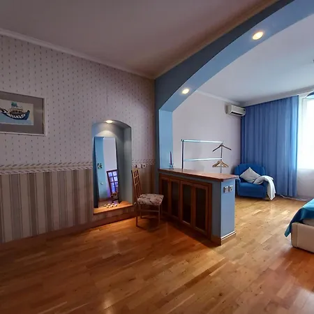 ваша на французском у самого синего моря Apartment *